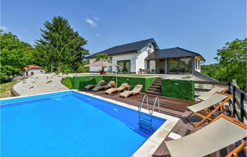 Pet Friendly Home In Vinica Breg