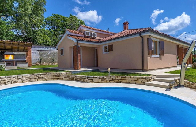 Pet friendly home in Visnjan