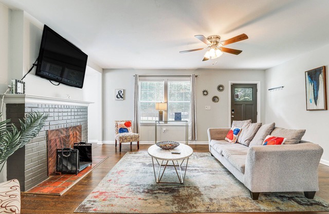 Pet-Friendly Home w/Hot Tub in Atlanta!