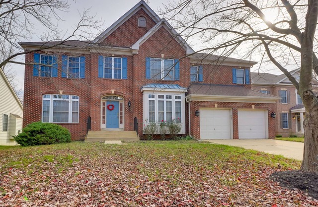 Pet-Friendly Lanham Getaway w/Community Pool!