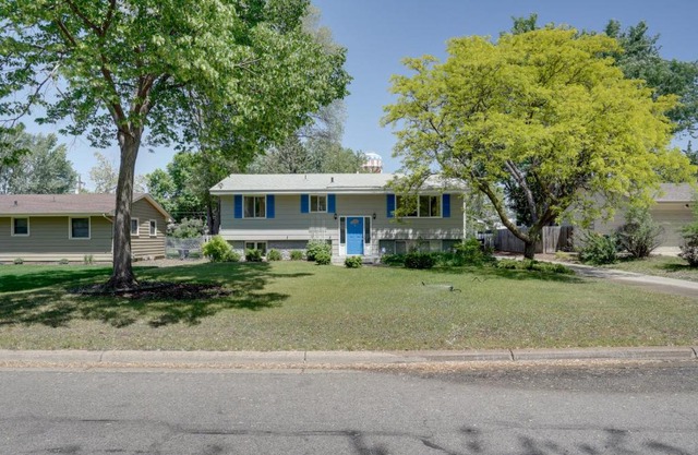 Pet-Friendly Minneapolis Apt Near Shops and Dining!