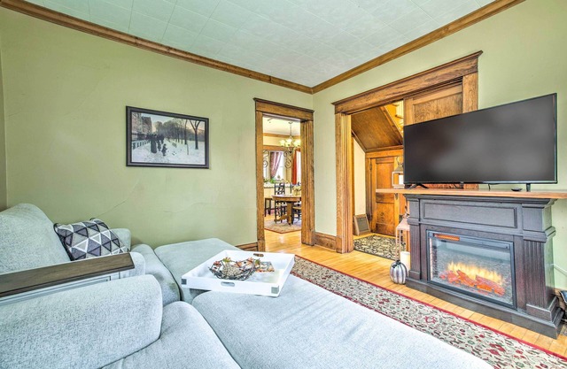 Pet-Friendly Osseo Home w/Fire Pit & Yard!
