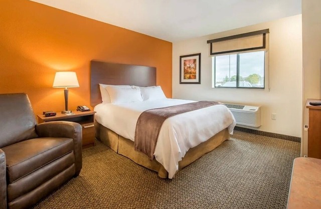 Pet-Friendly Stay w/Kitchen Near Moss Mansion, Trails & Downtown Billings