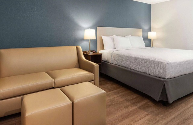 Pet-Friendly Studio Close to NASA w/Easy Metro Access to Downtown DC - 2 Units