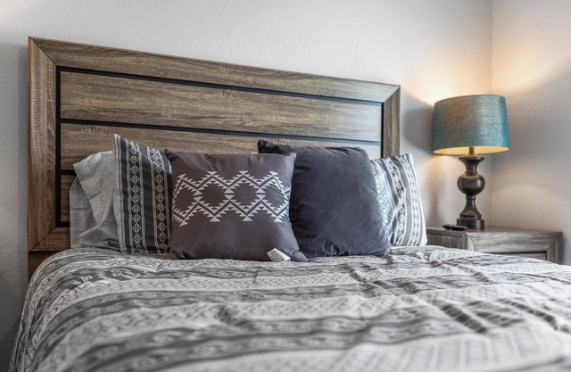 Pet-Friendly Tulsa Vacation Rental w/Sunroom
