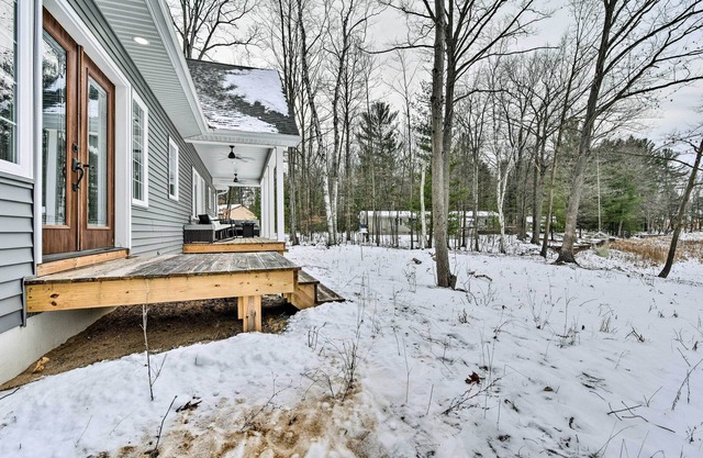 Pet-Friendly Wixom Lake Home w/Deck!