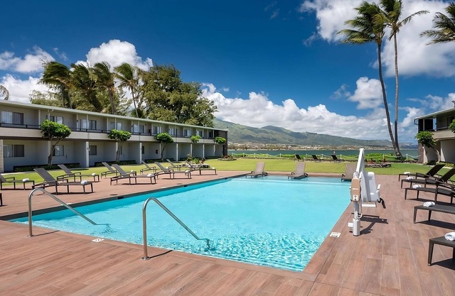 Pet-Lovers Welcome! Near the Enchanting Maui Nui Botanical Gardens!