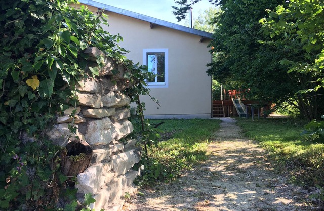 Petit Gîte Cosy en Bord de Ruisseau, Bain Nordique Privé!