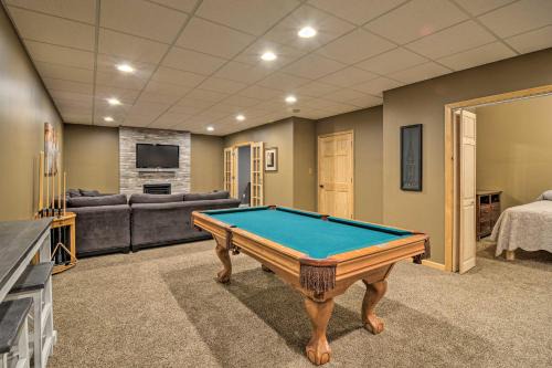 Petoskey Apartment with Yard, Fire Pit and Gas Grill!