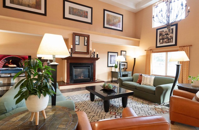Phoenix Inn Suites - Albany