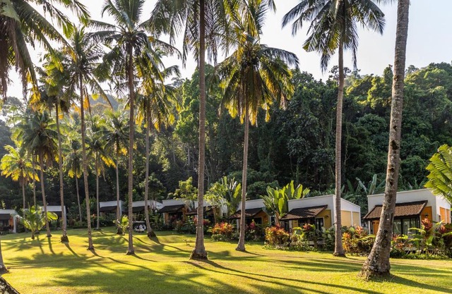 Phukhaolak Resort
