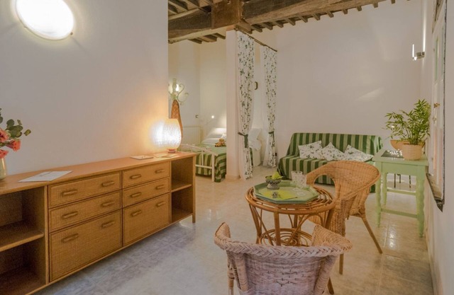 Picabon Apartment with AC Balcony