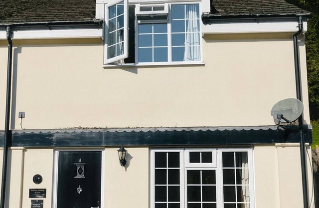 Picturesque Cottage In Symonds Yat - Dogs stay free + no charge for fire wood!