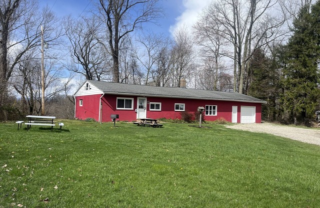Piedmont Lake Marina Road Cabin Rental