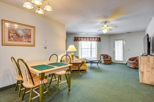 Pigeon Vacation Rental with Community Hot Tub!