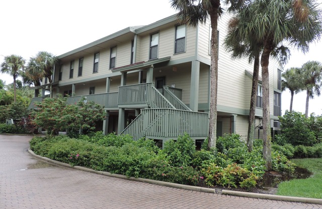 Pine Island Condo in beautiful Bokeelia, Florida 2 bed, 2 1/2 bath, w/boat dock