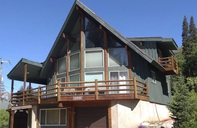 PINE TREE CABIN