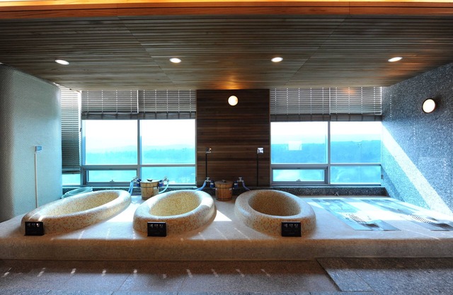 PineRidge Resort