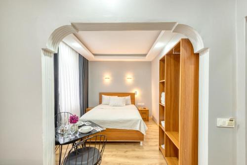 Pio Otel