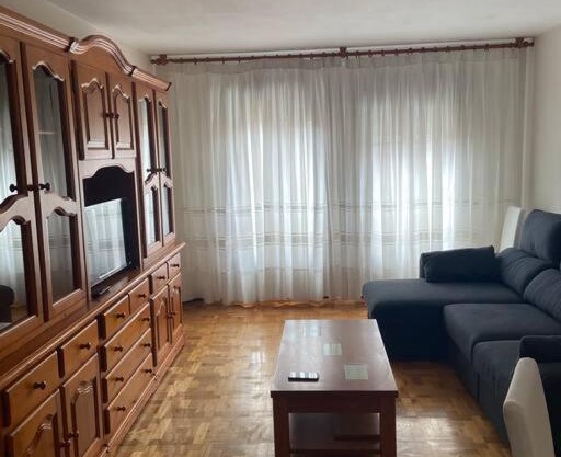 Piso 3 habitaciones, centro de Colombres hasta 8 personas