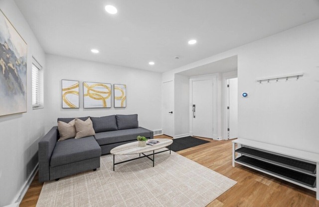 Pittsburgh/Millvale Modern & Cozy 1BD w/Parking