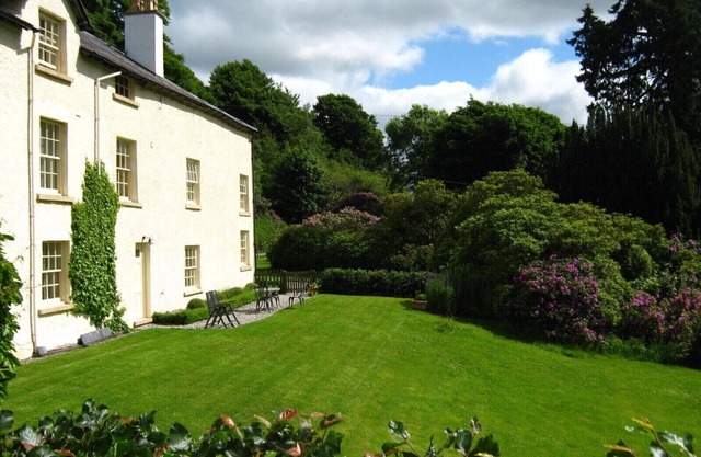 Plas yn Yale, Llandegla with mountain views from all windows 4starVisitWales