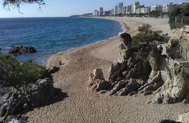 PLATJA D'ARO- APP T3 - 50m SEA - SWIMMING POOL - PARKING available -