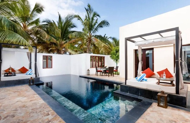 Pleasant Stay! TWO 2BR Luxury Villas w/Private Pool! Spa Center, Seafront Hotel