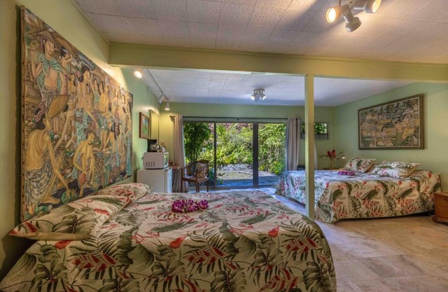 Plumeria Room on a Lush Farm on Maui's North Shore
