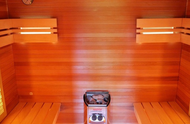 Plush Holiday Home in Filot with Sauna and Relaxation Baths