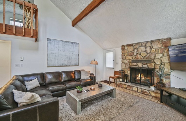 Pocono Chalet with Spacious Yard .5 Miles from community Beach, Lake and Pool!