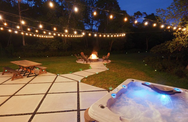 Poconos Hot tub & Fire-Pit, Jacuzzi, 5 min to Lake - The Shyre House