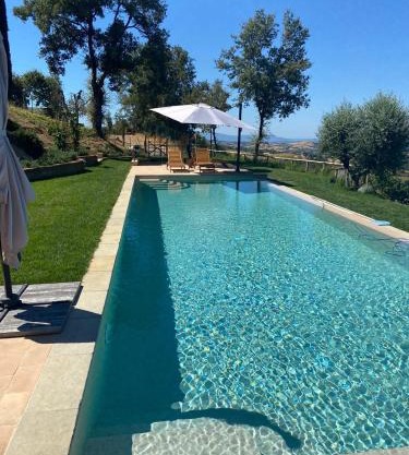 PODERE TORRICELLE 69B Pancole Gr, seaview infinity pool, jacuzzi, sauna, exclusive villa with 2 bedrooms for 4 - If you total 5 or 6 people there is an independent suite in main villa with private ensuite bathroom, kitchenette and garden dining area