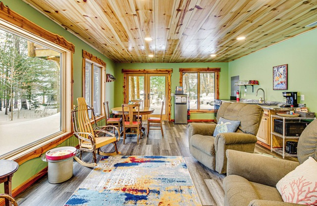 Pokegama Lake Vacation Rental w/Shared Boat Dock!