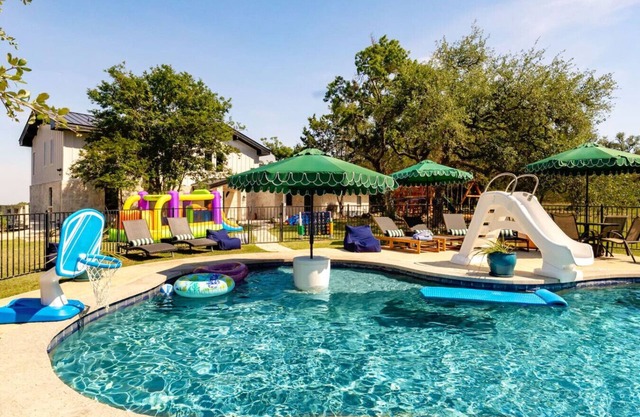 Pool/Spa, Treenet, Pickle, Game Rm, View, Sleep 24