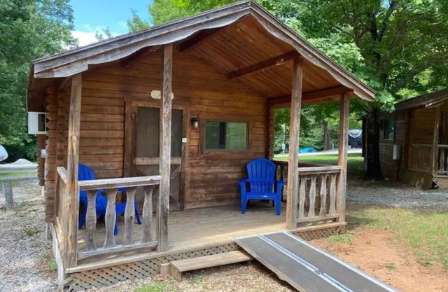 Poolside Rustic Cabin with Amazing Views-Cabin 5