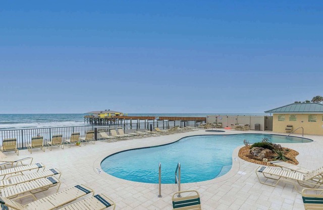 Poolside Suite 101 | Beach Front, Pool & Hot Tub