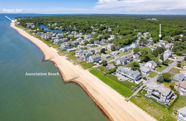 Popponesset-3 bedrooms, 2 baths, sleeps 6, w/cental A/C