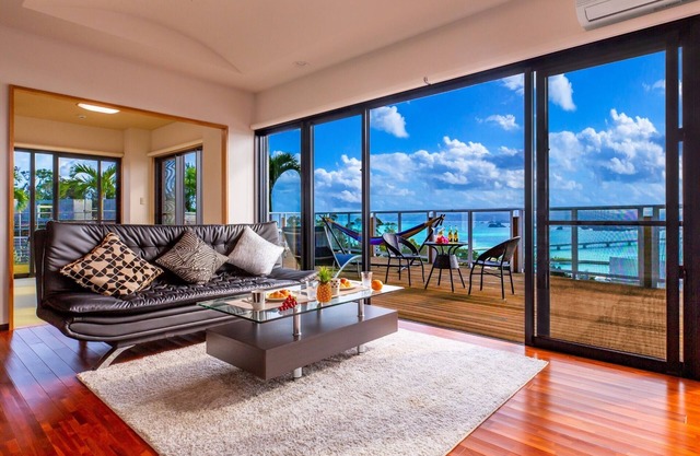 Popular Kouri Islandocean view Fully equipped with BBQ equipment Spacious wood deck with garden/Kunigami-gun Okinawa