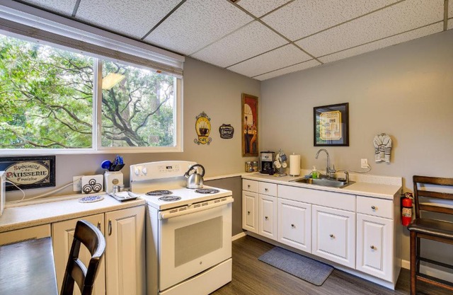 Portland Vacation Rental about 11 Miles to Downtown