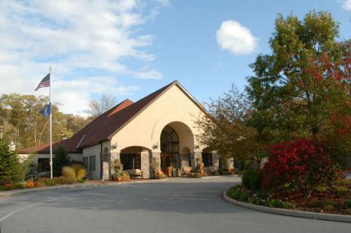 Potawatomi Inn & Cabins
