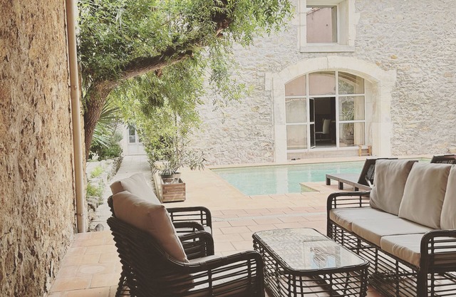 Pour une Nuit, un Week-end, ou vos Vacances. Le Clos de Canet est la Solution