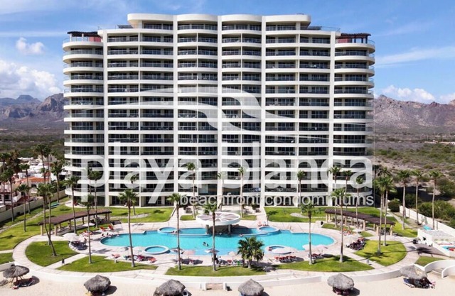 Premier Playa Blanca Condo 504: 1BR, 2BA, Beachfront,Ocean Views,Hotel Services