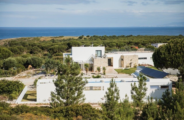 Premium 3 bedroom villa on 3 acre farm with pool and sea view