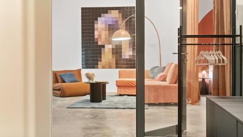 Premium Farbenfrohes Urban Hideaway & Parkplatz