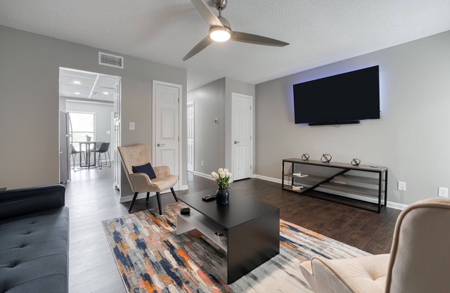 Premium Townhome w/2 King Beds & Luxury Bathrooms
