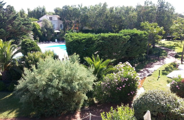 Presqu 'Ile De Giens - House 7/8 People in Residence 3 *