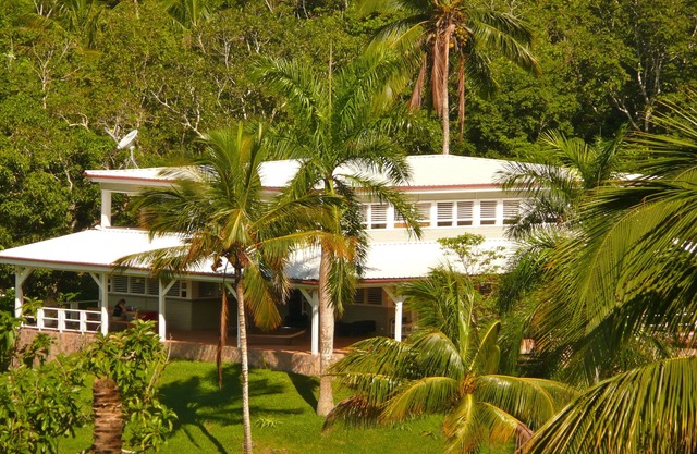 PRESTIGE VILLA INTO A 80 ACRES PRIVATE PARK