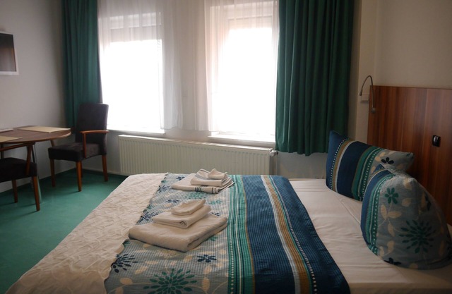 Pretty double room in Plaue near Brandenburg an der Havel near the Wendsee
