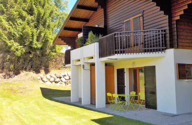 Pretty, quiet garden level with terrace in Gérardmer